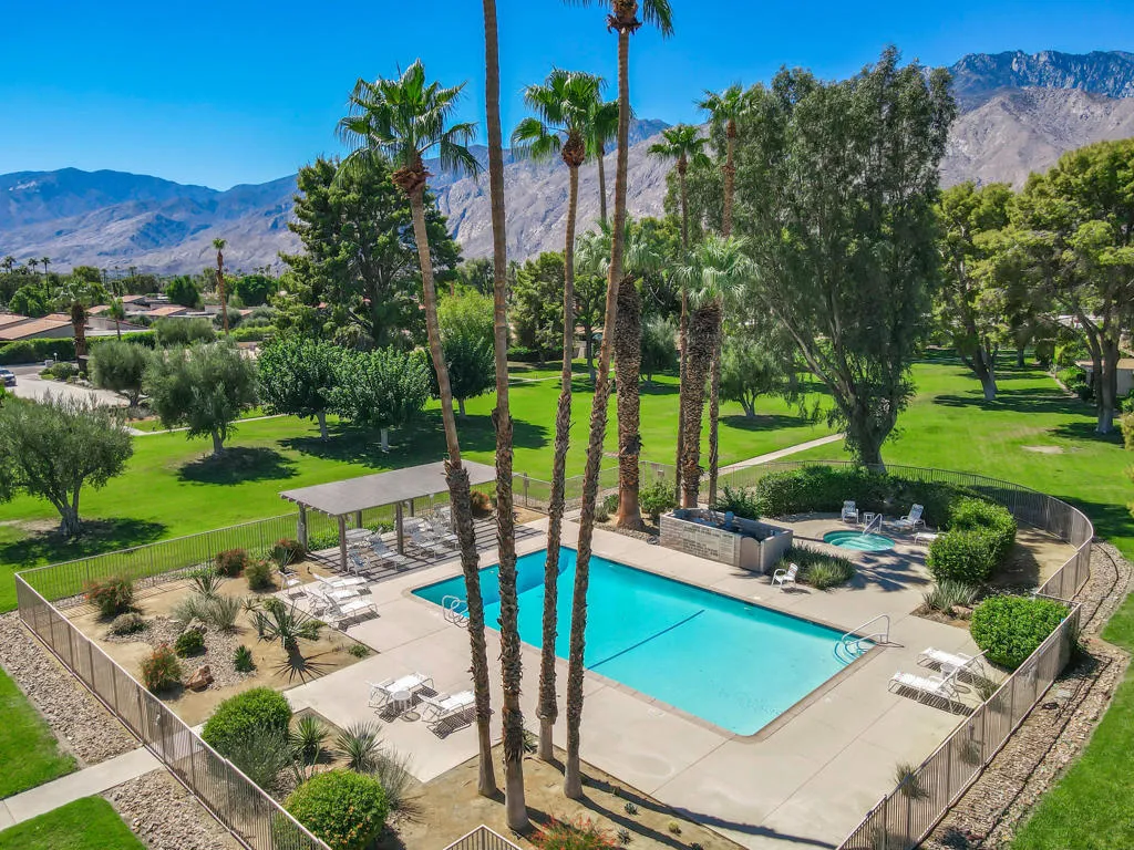 1874 E Sandalwood Drive, Palm Springs, California 92262 home-pic-50