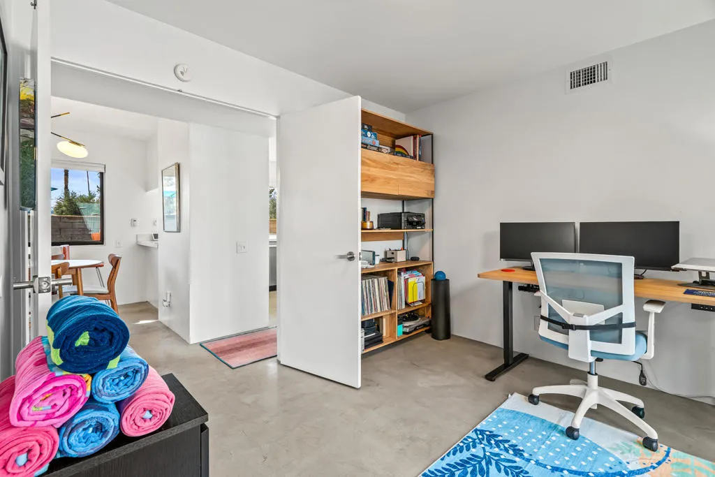 1874 E Sandalwood Drive, Palm Springs, California 92262 home-pic-31