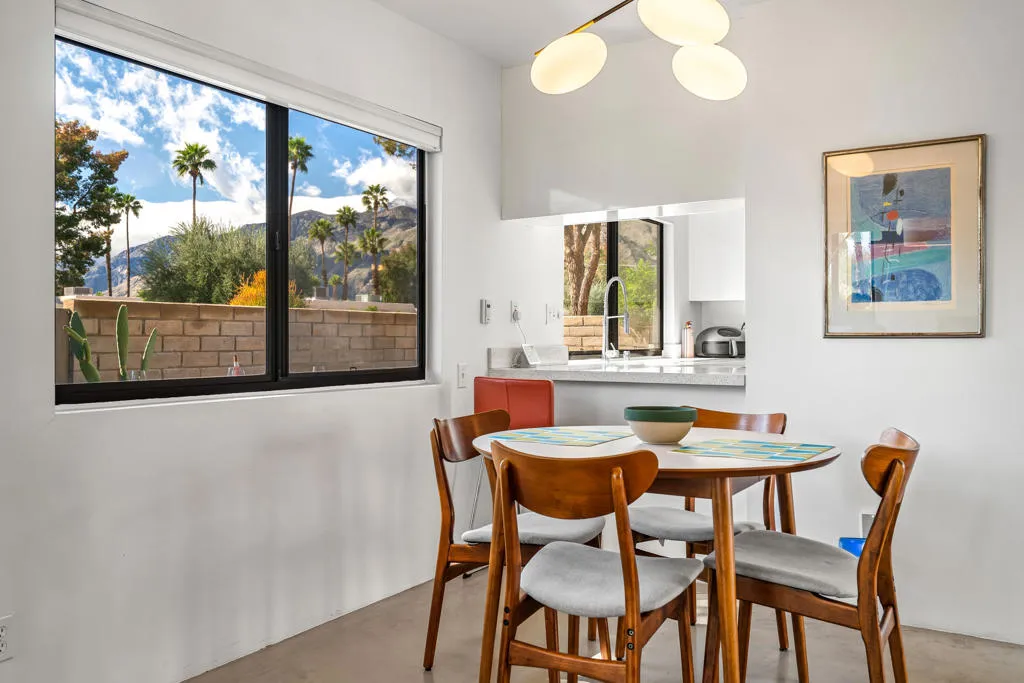 1874 E Sandalwood Drive, Palm Springs, California 92262 home-pic-14