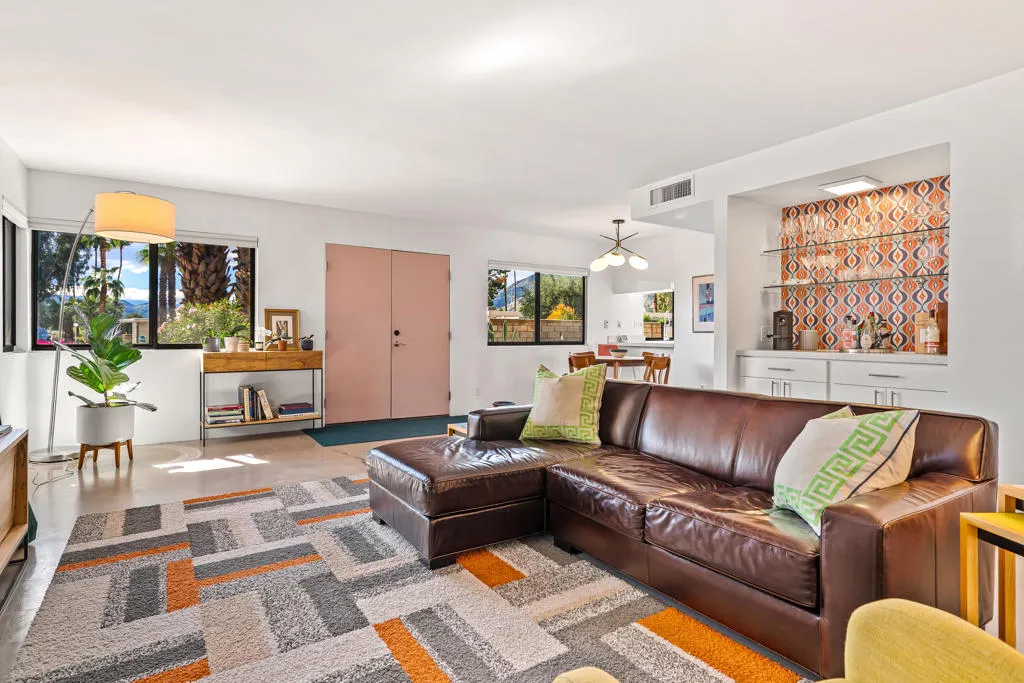 1874 E Sandalwood Drive, Palm Springs, California 92262 home-pic-6