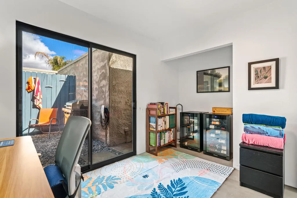 1874 E Sandalwood Drive, Palm Springs, California 92262 home-pic-29