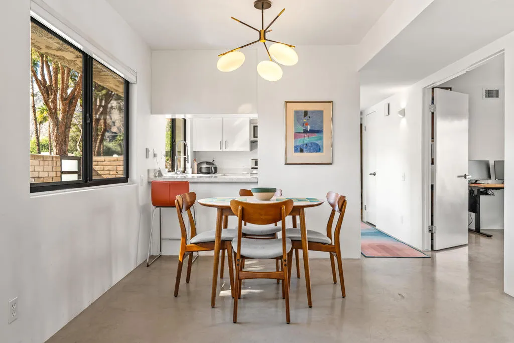 1874 E Sandalwood Drive, Palm Springs, California 92262 home-pic-13