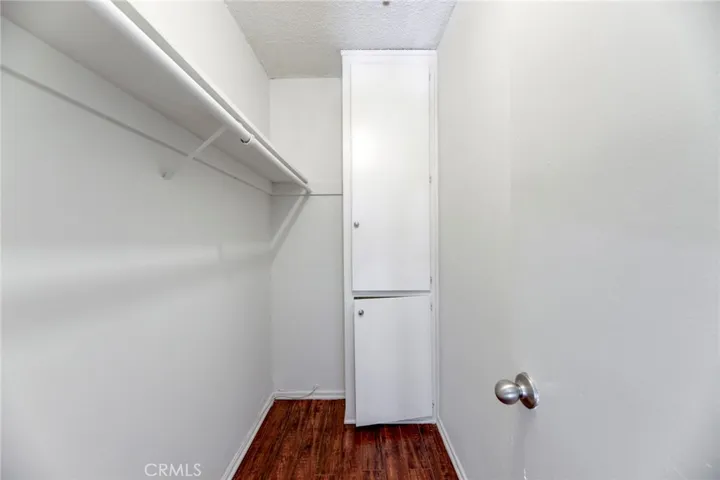 2615 Chariton Street, Los Angeles, California 90034