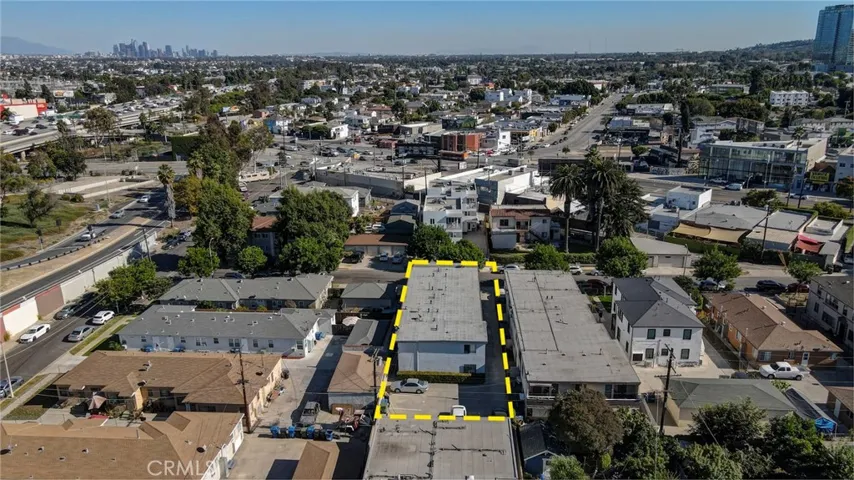 2615 Chariton Street, Los Angeles, California 90034