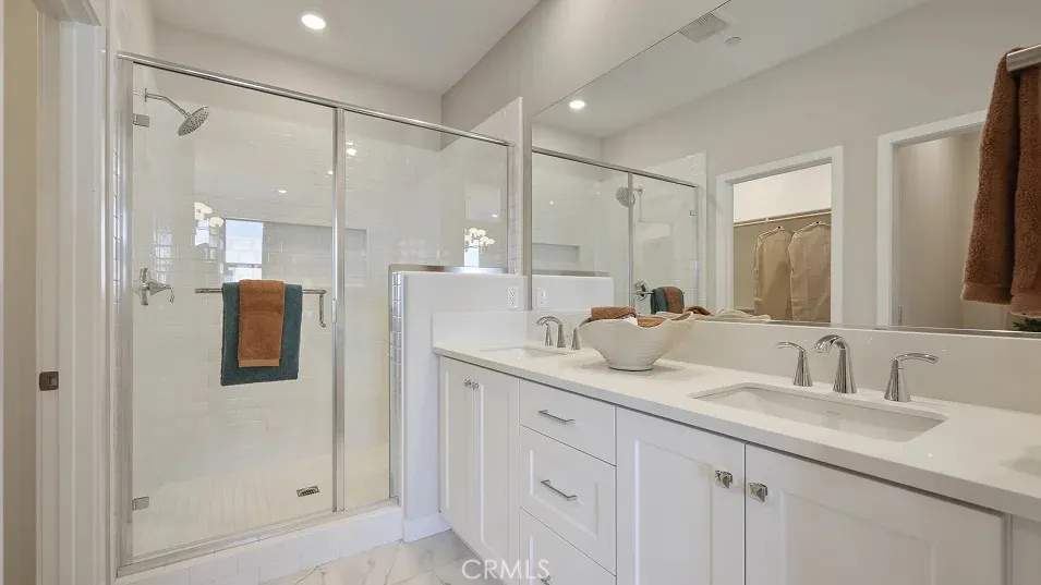 925 Walnut Terrace, Montebello, California 90640 home-pic-15