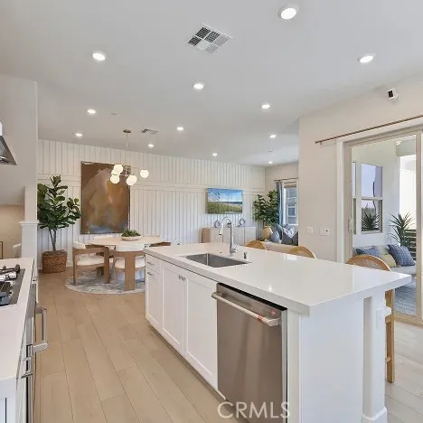 925 Walnut Terrace, Montebello, California 90640 home-pic-6