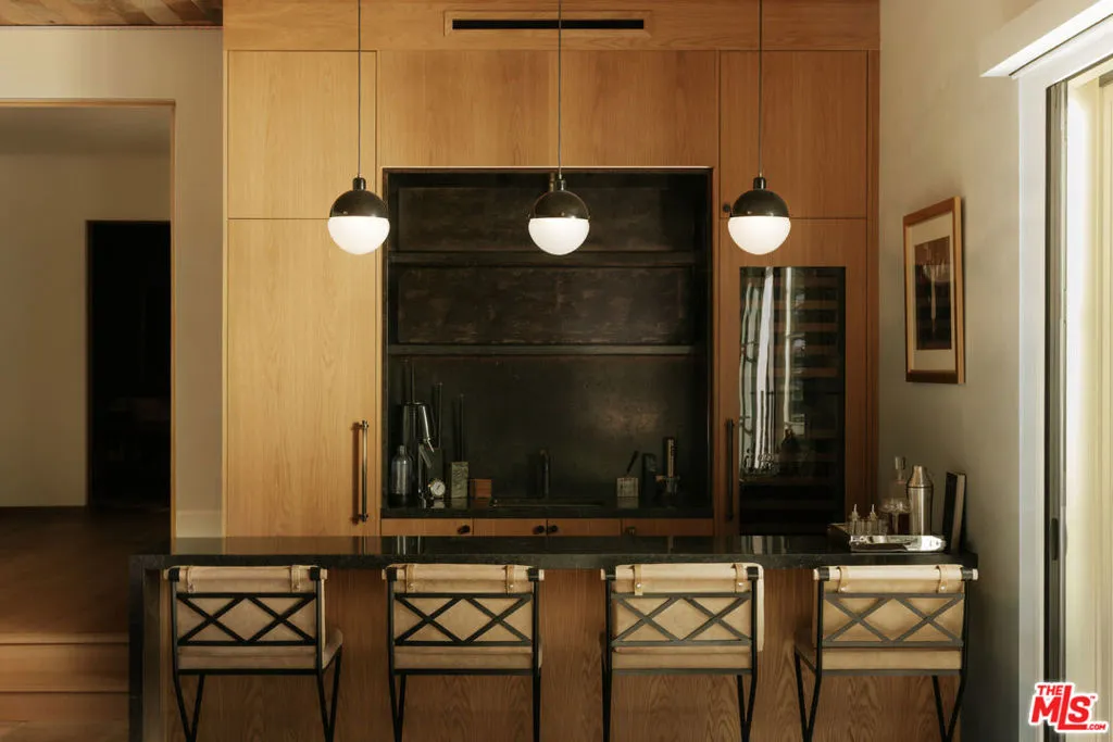 12072 Crest Court, Beverly Hills, California 90210 home-pic-14