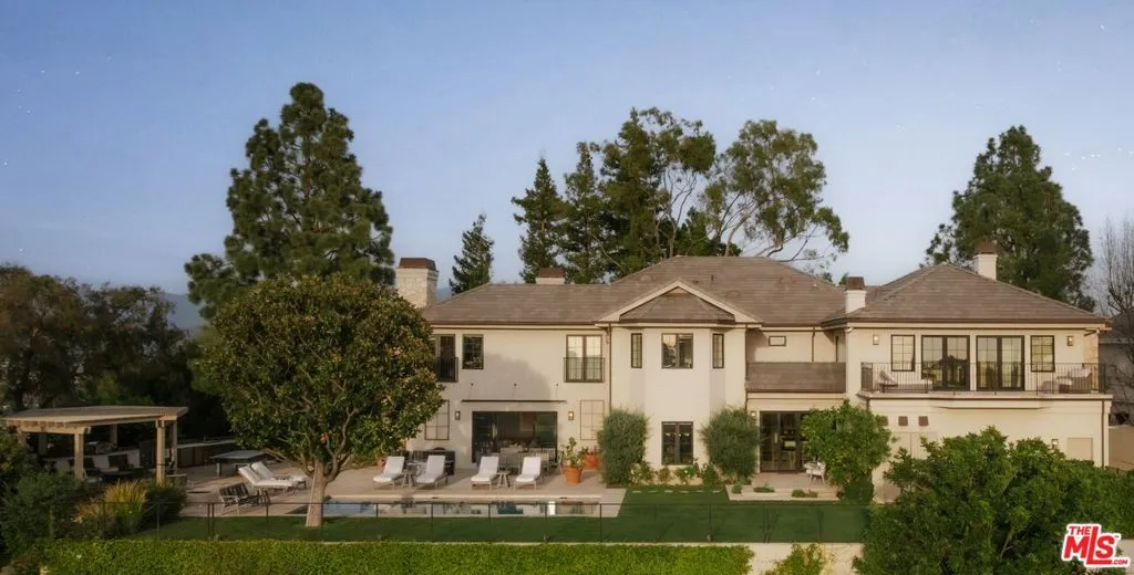 12072 Crest Court, Beverly Hills, California 90210 home-pic-1