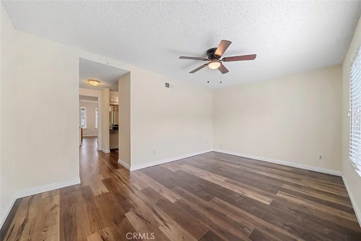 23850 Via Jacara, Valencia, California 91355