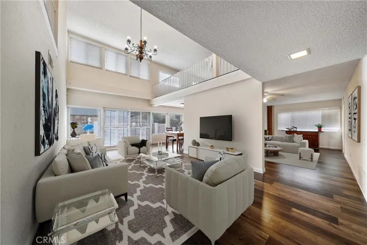 23850 Via Jacara, Valencia, California 91355