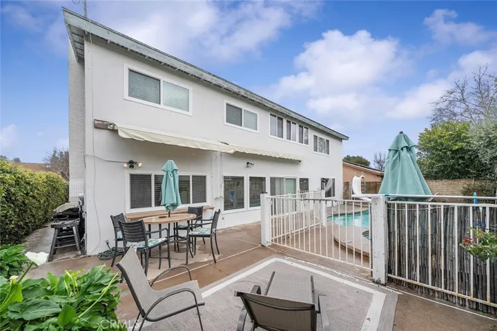 23850 Via Jacara, Valencia, California 91355