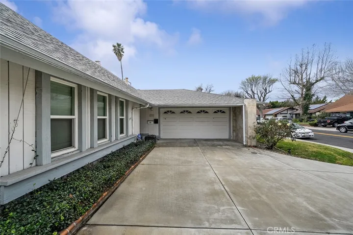 23850 Via Jacara, Valencia, California 91355