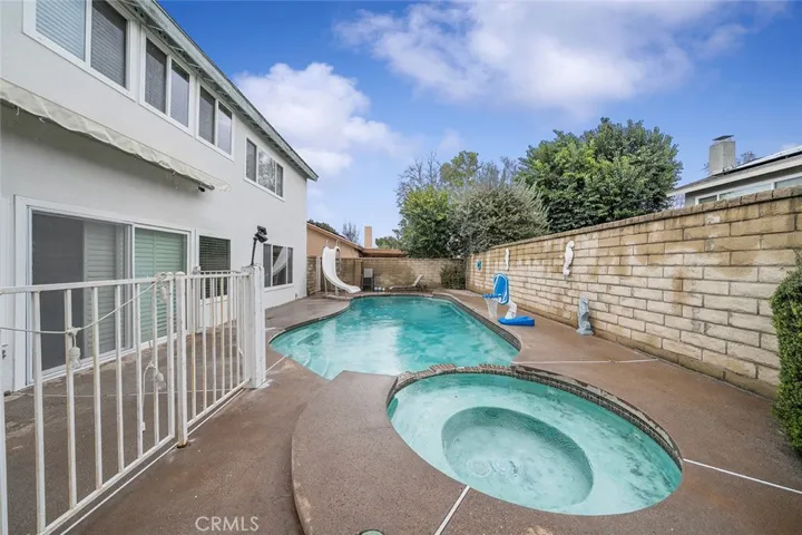 23850 Via Jacara, Valencia, California 91355