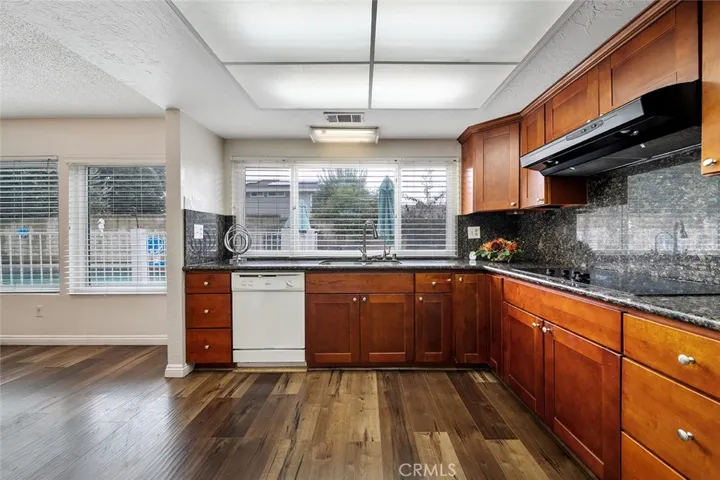 23850 Via Jacara, Valencia, California 91355