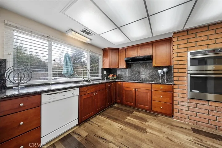 23850 Via Jacara, Valencia, California 91355