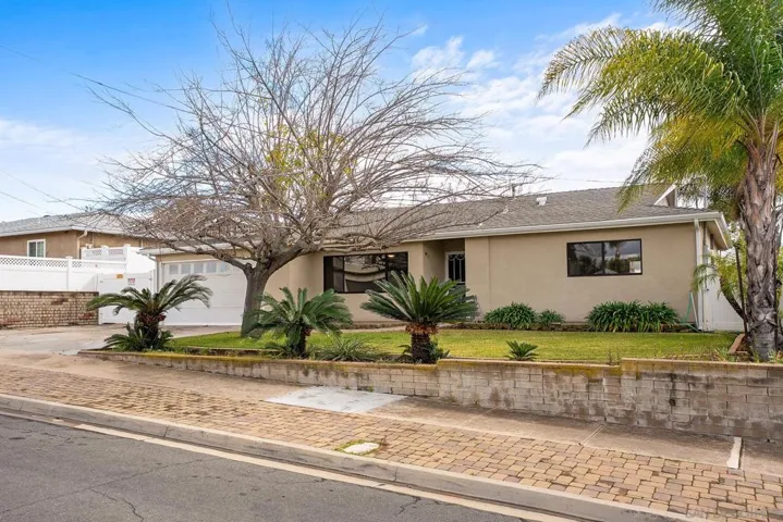 9213 Fenway Rd, Santee, California 92071