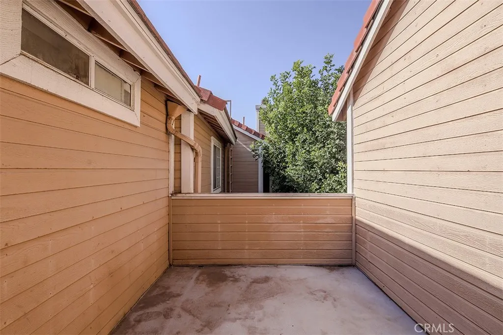 331 Genoa E, Monrovia, California 91016 home-pic-14