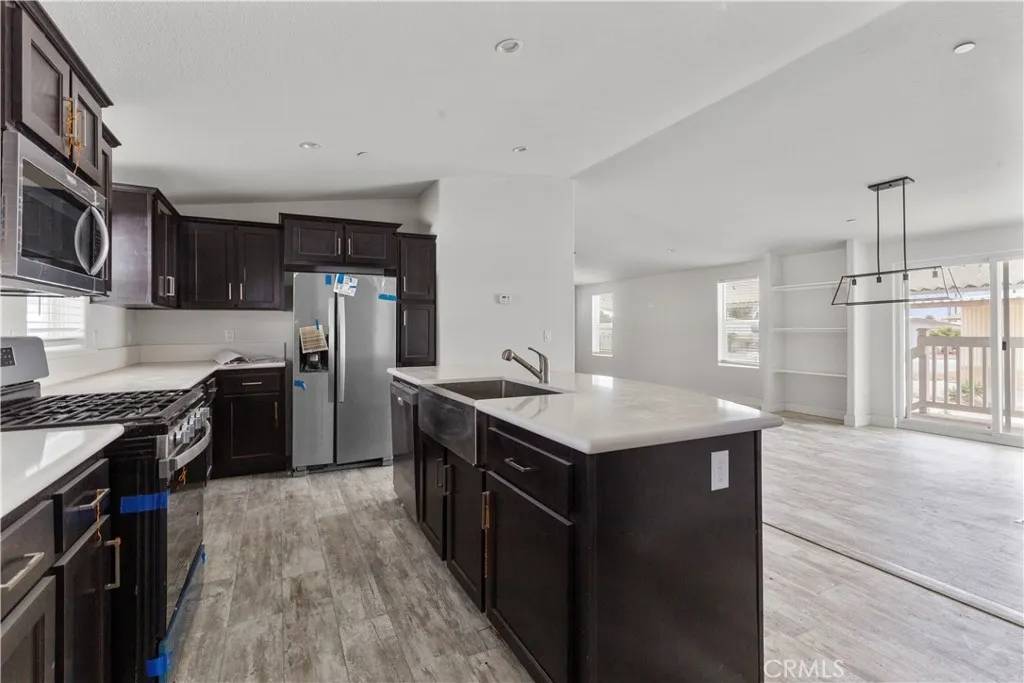 33369 Laura Drive, Thousand Palms, California 92276 home-pic-24
