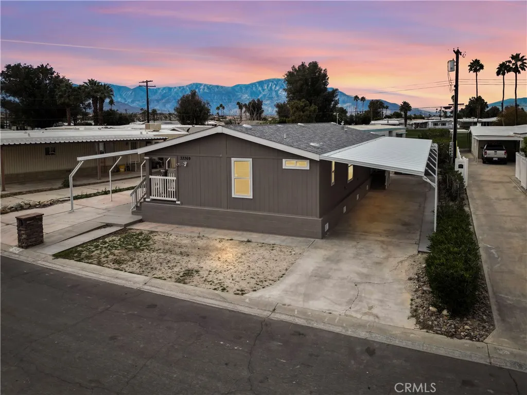 33369 Laura Drive, Thousand Palms, California 92276 home-pic-3