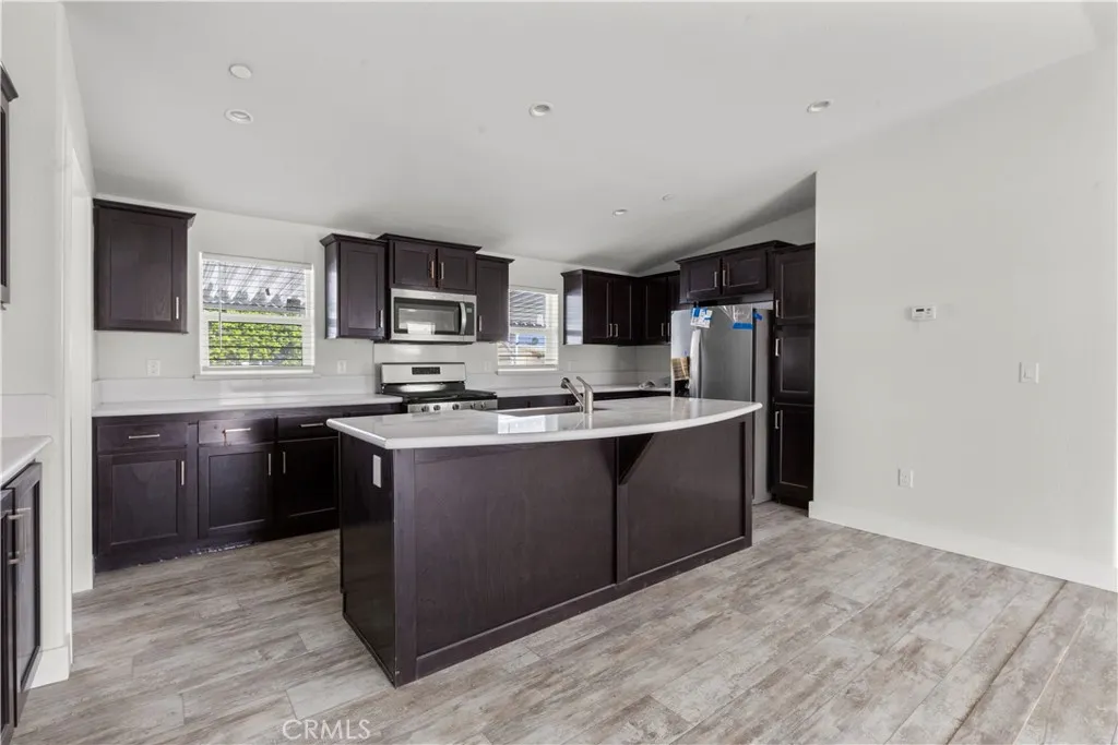 33369 Laura Drive, Thousand Palms, California 92276 home-pic-23