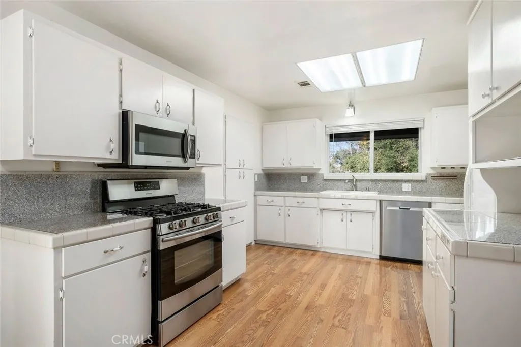 5080 Fresno Avenue, Atascadero, California 93422 home-pic-9