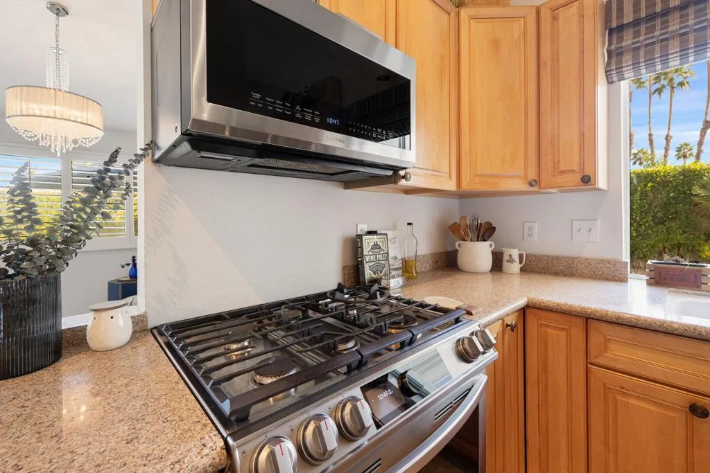 76802 Bishop Place, Palm Desert, California 92211 home-pic-45