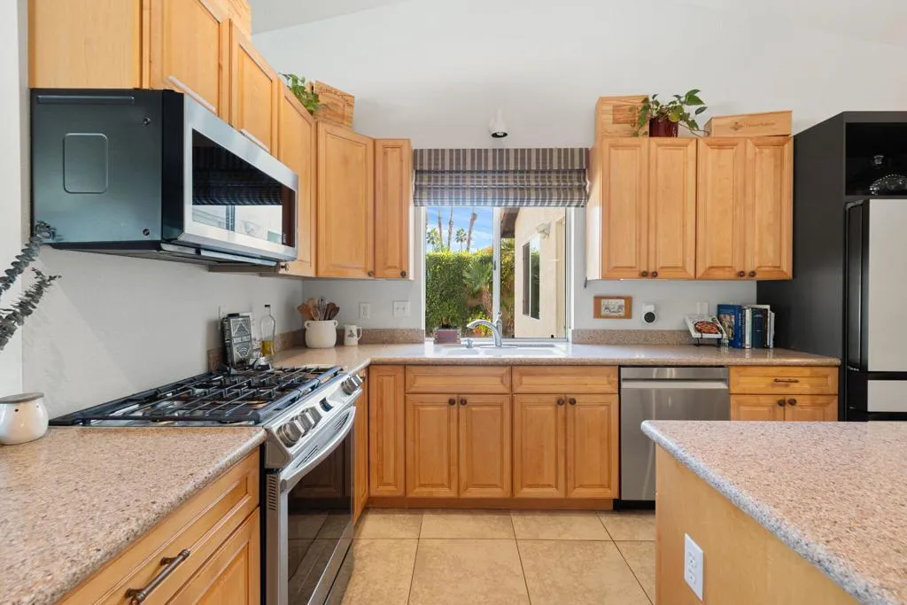 76802 Bishop Place, Palm Desert, California 92211 home-pic-48