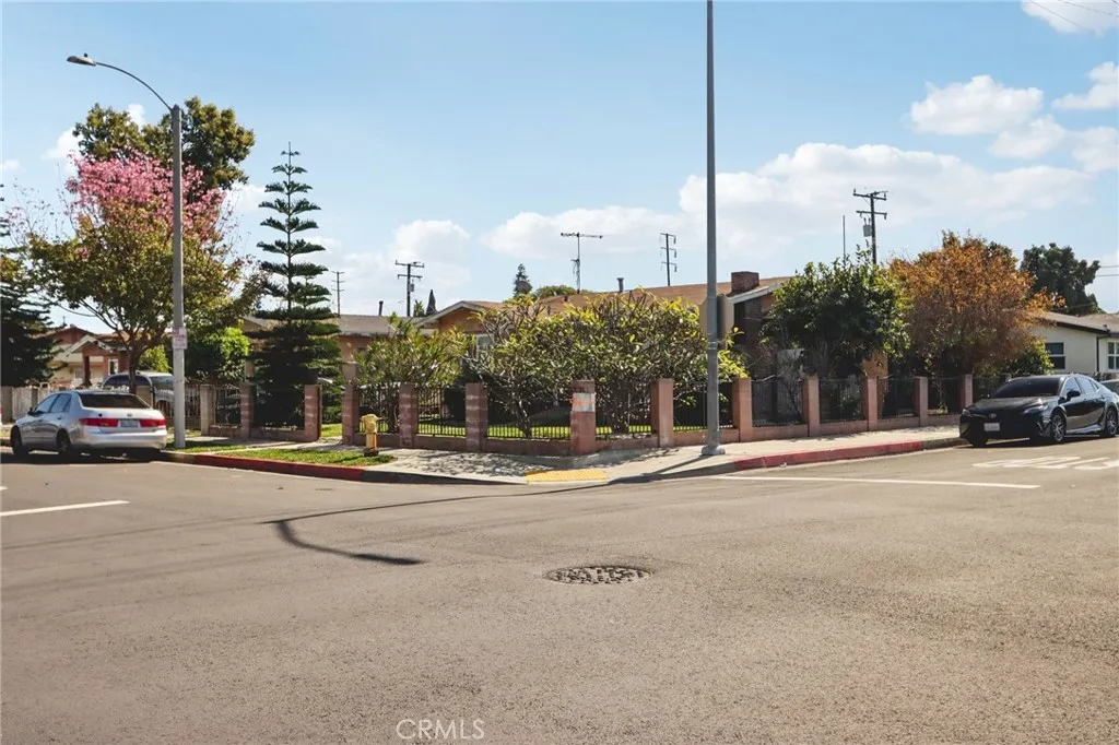 3700 E 55th, Maywood, California 90270 home-pic-3