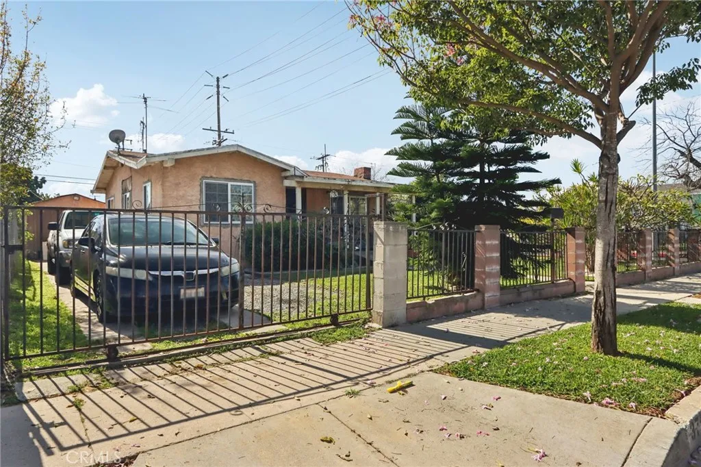 3700 E 55th, Maywood, California 90270 home-pic-4