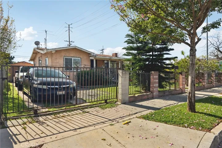 3700 E 55th, Maywood, California 90270