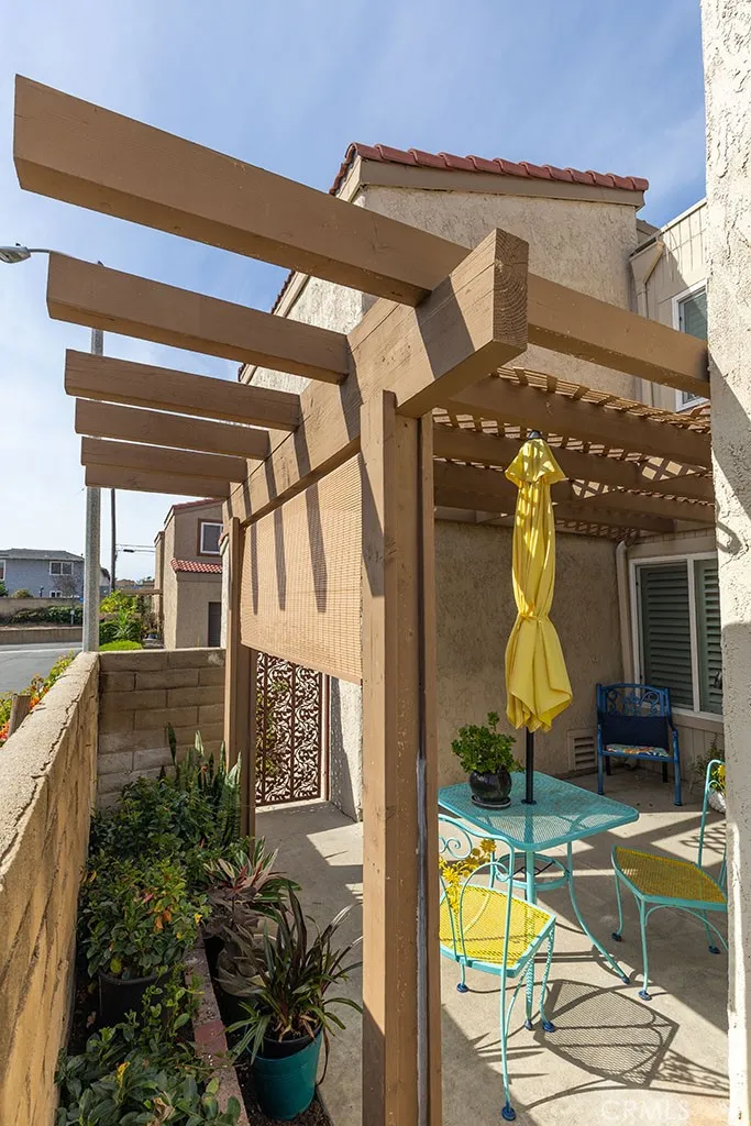 2700 Via Portola, Fullerton, California 92835 home-pic-24