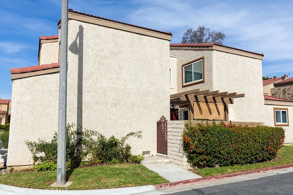 2700 Via Portola, Fullerton, California 92835 home-pic-3