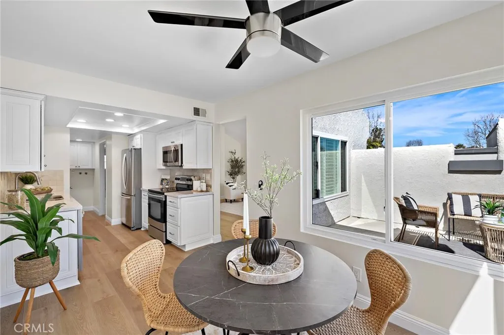 18721 Applewood Cir, Huntington Beach, California 92646 home-pic-6
