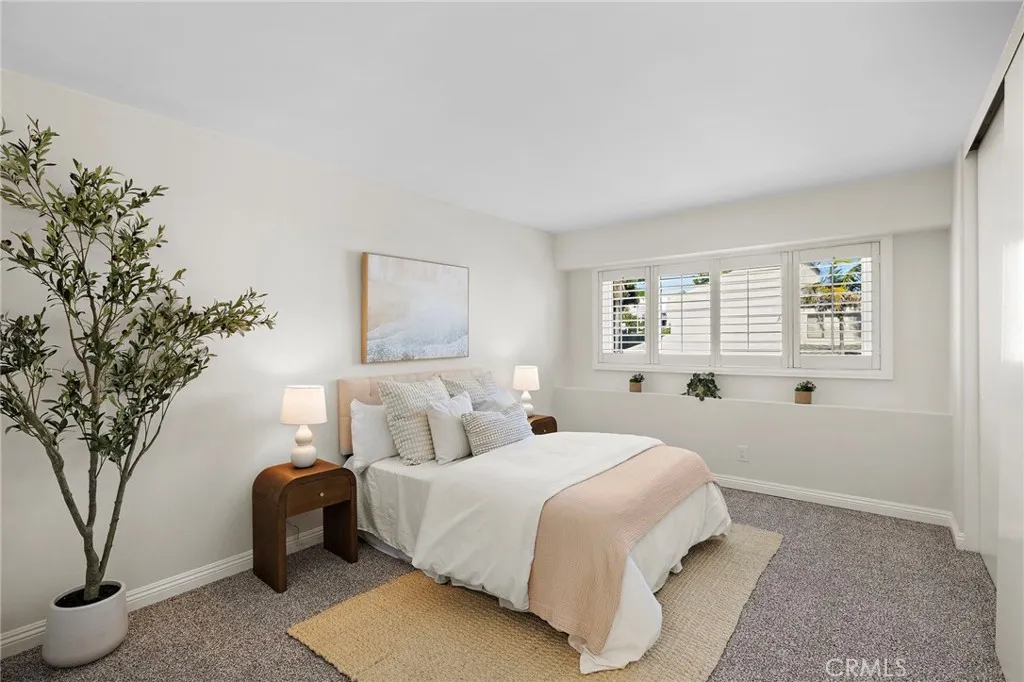 18721 Applewood Cir, Huntington Beach, California 92646 home-pic-17