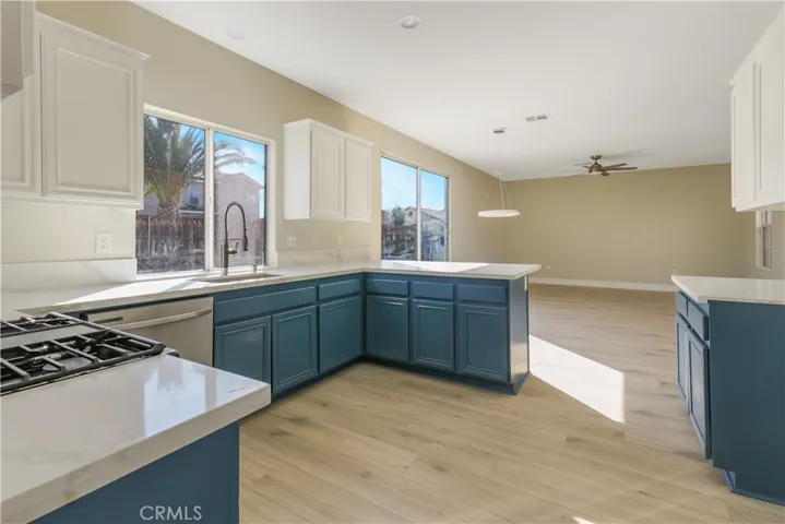242 Spinnaker Street, San Jacinto, California 92583