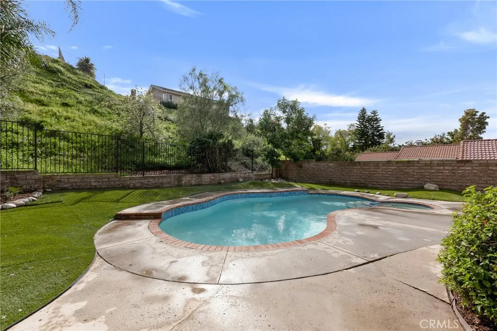 13754 Bear Valley Road, Moorpark, California 93021 home-pic-33