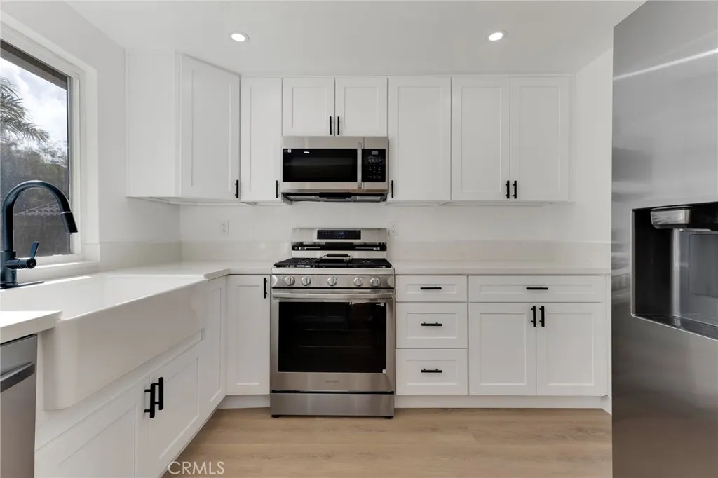 13754 Bear Valley Road, Moorpark, California 93021 home-pic-14
