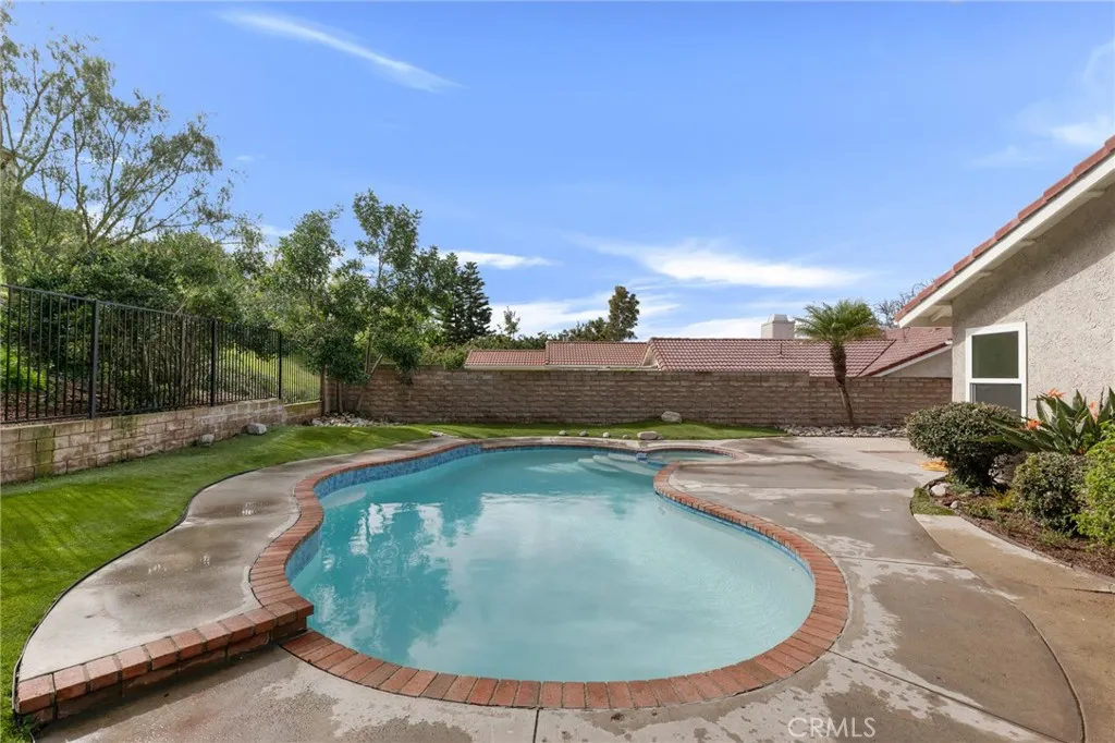 13754 Bear Valley Road, Moorpark, California 93021 home-pic-34