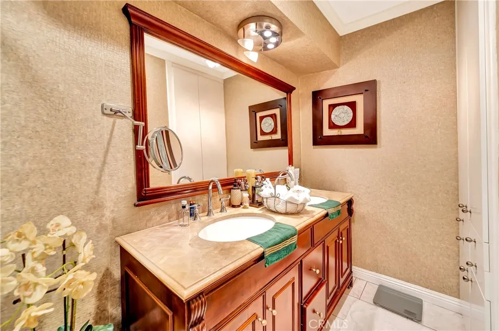 1734 N Fuller 107, Los Angeles, California 90046 home-pic-18