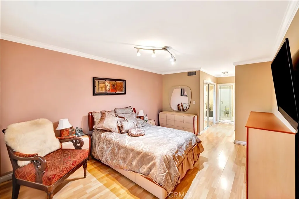 1734 N Fuller 107, Los Angeles, California 90046 home-pic-15