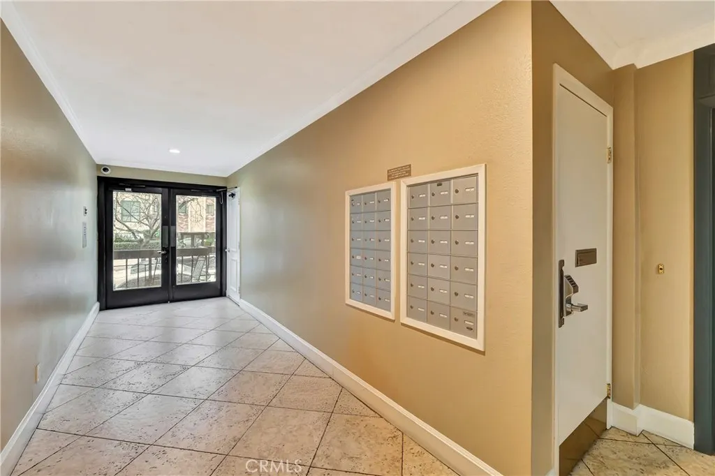 1734 N Fuller 107, Los Angeles, California 90046 home-pic-26