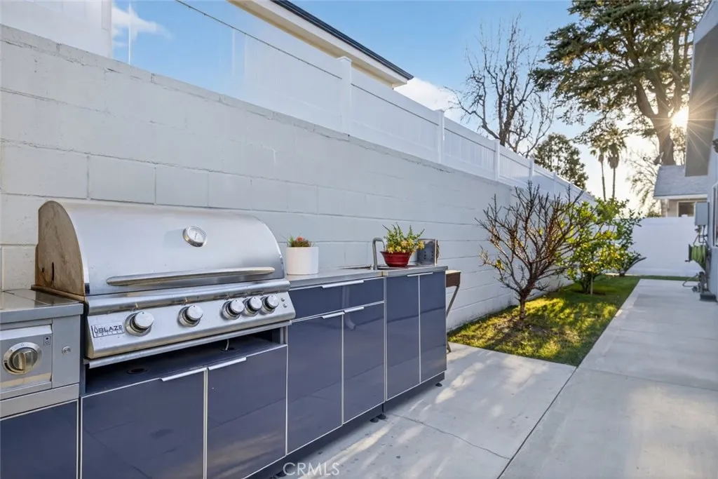 6644 Atoll Avenue, North Hollywood, California 91606 home-pic-34