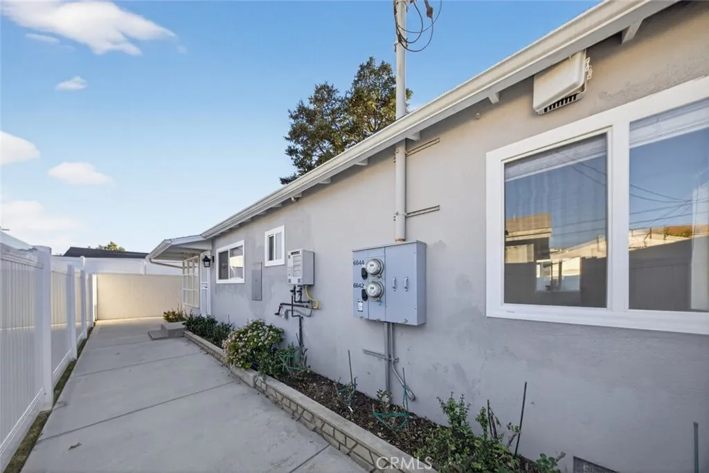 6644 Atoll Avenue, North Hollywood, California 91606 home-pic-23