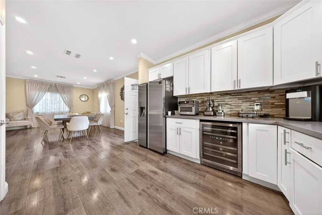 6644 Atoll Avenue, North Hollywood, California 91606 home-pic-37