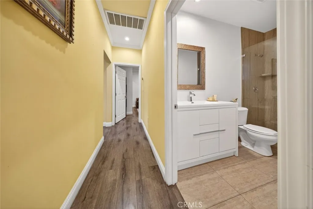 6644 Atoll Avenue, North Hollywood, California 91606 home-pic-46