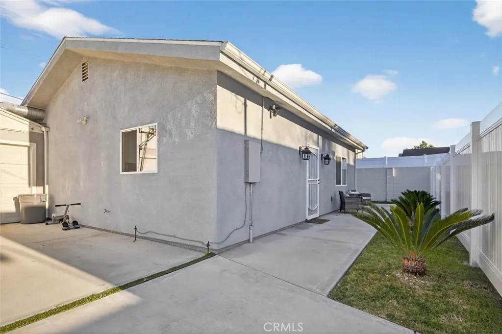 6644 Atoll Avenue, North Hollywood, California 91606 home-pic-27