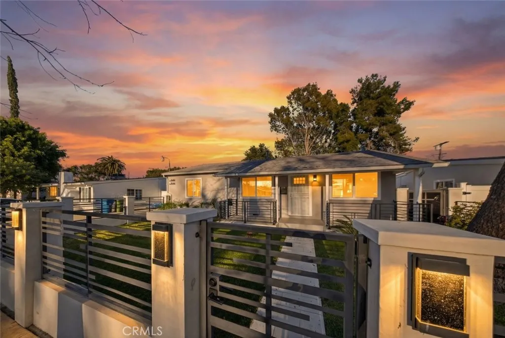 6644 Atoll Avenue, North Hollywood, California 91606 home-pic-1