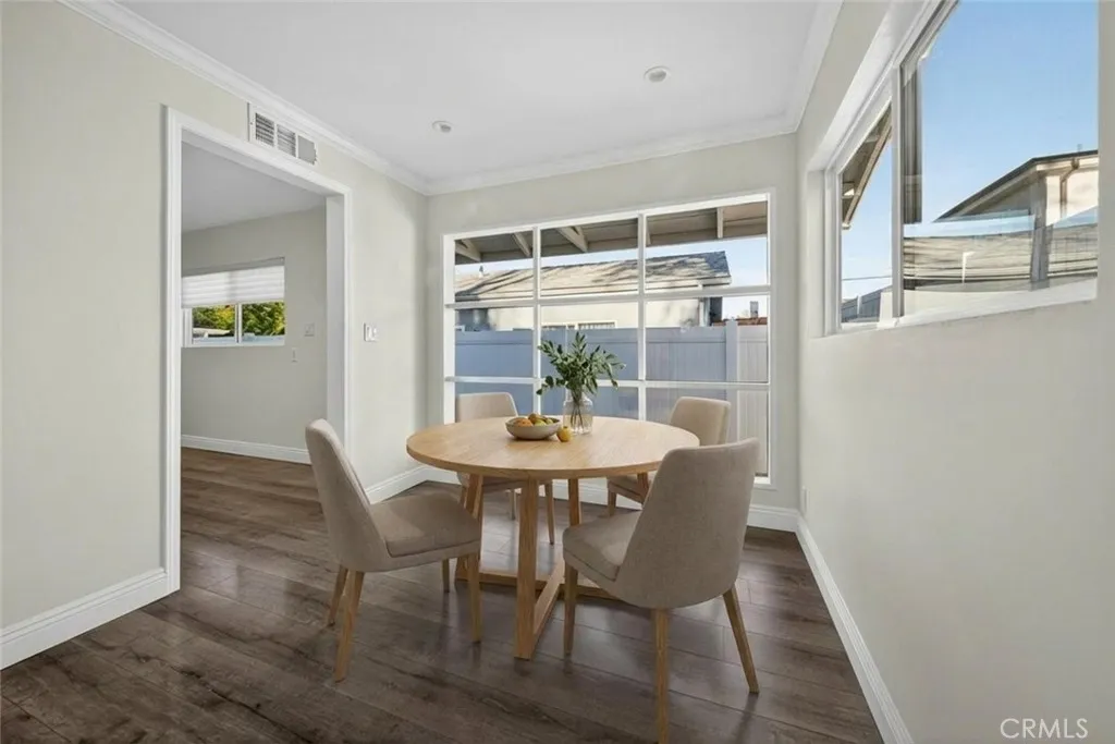 6644 Atoll Avenue, North Hollywood, California 91606 home-pic-12