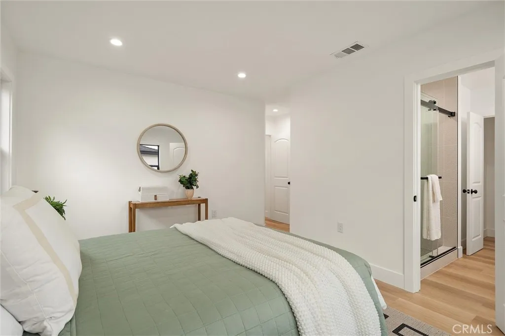 5353 Obama, Los Angeles, California 90016 home-pic-18