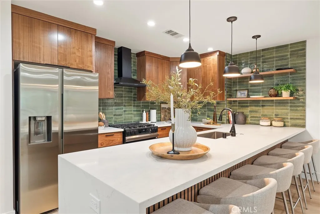 5353 Obama, Los Angeles, California 90016 home-pic-12